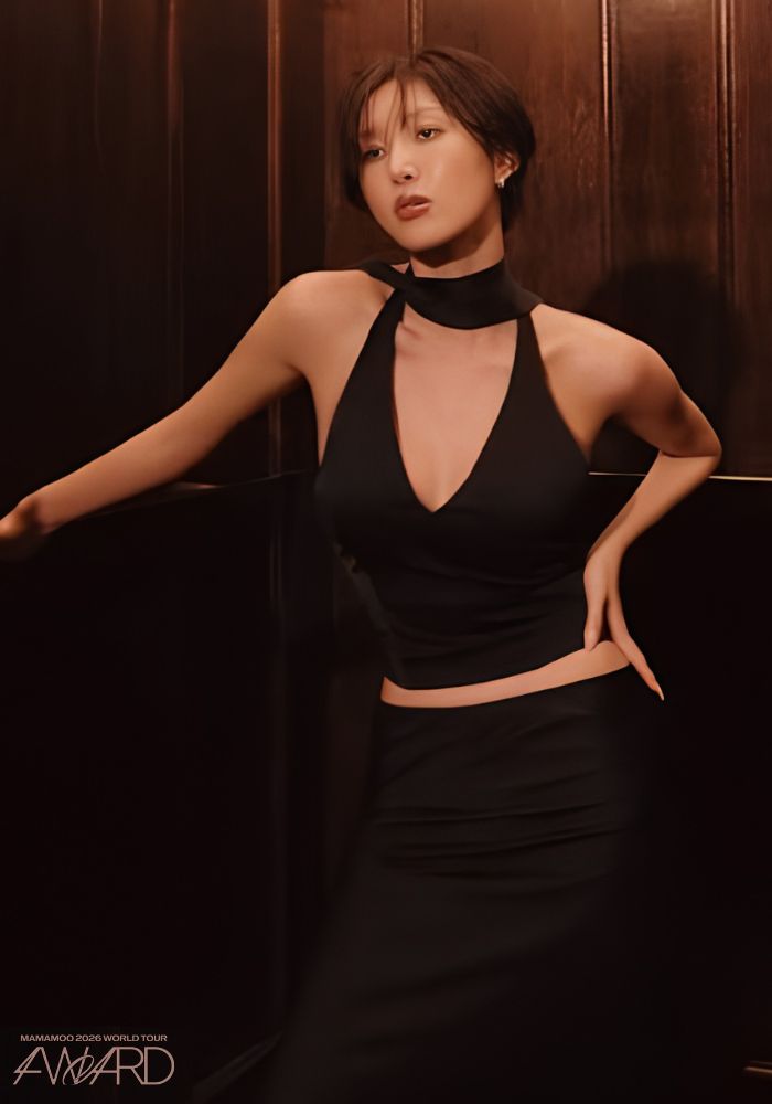 Hwasa Merch
