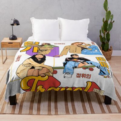 Mamamoo Dingga Throw Blanket